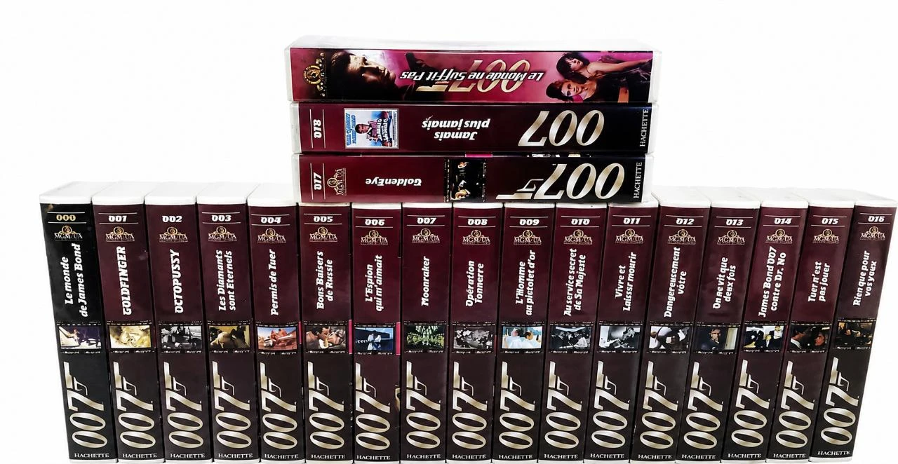Set van 21 James Bond 007-VHS – photo 2